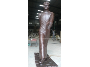 bronze prêtre figure sculpture parc sculpture